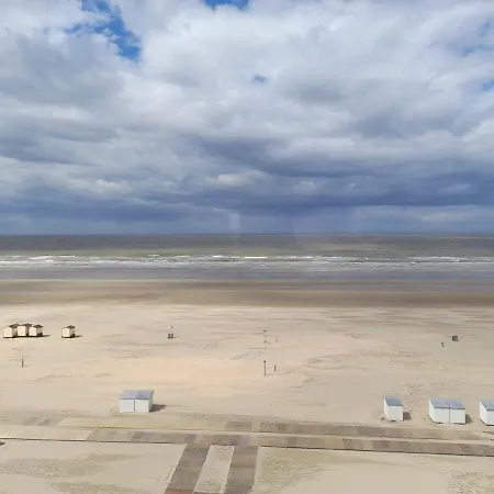 Kristof701 Apartment De Panne